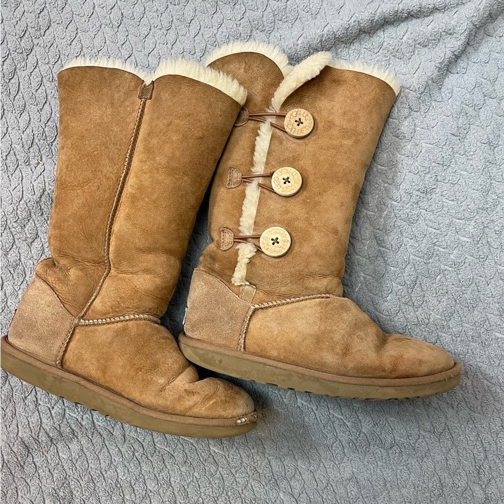 Ugg Bailey Button Tall Three Wooden Buttons Size 8 - image 3